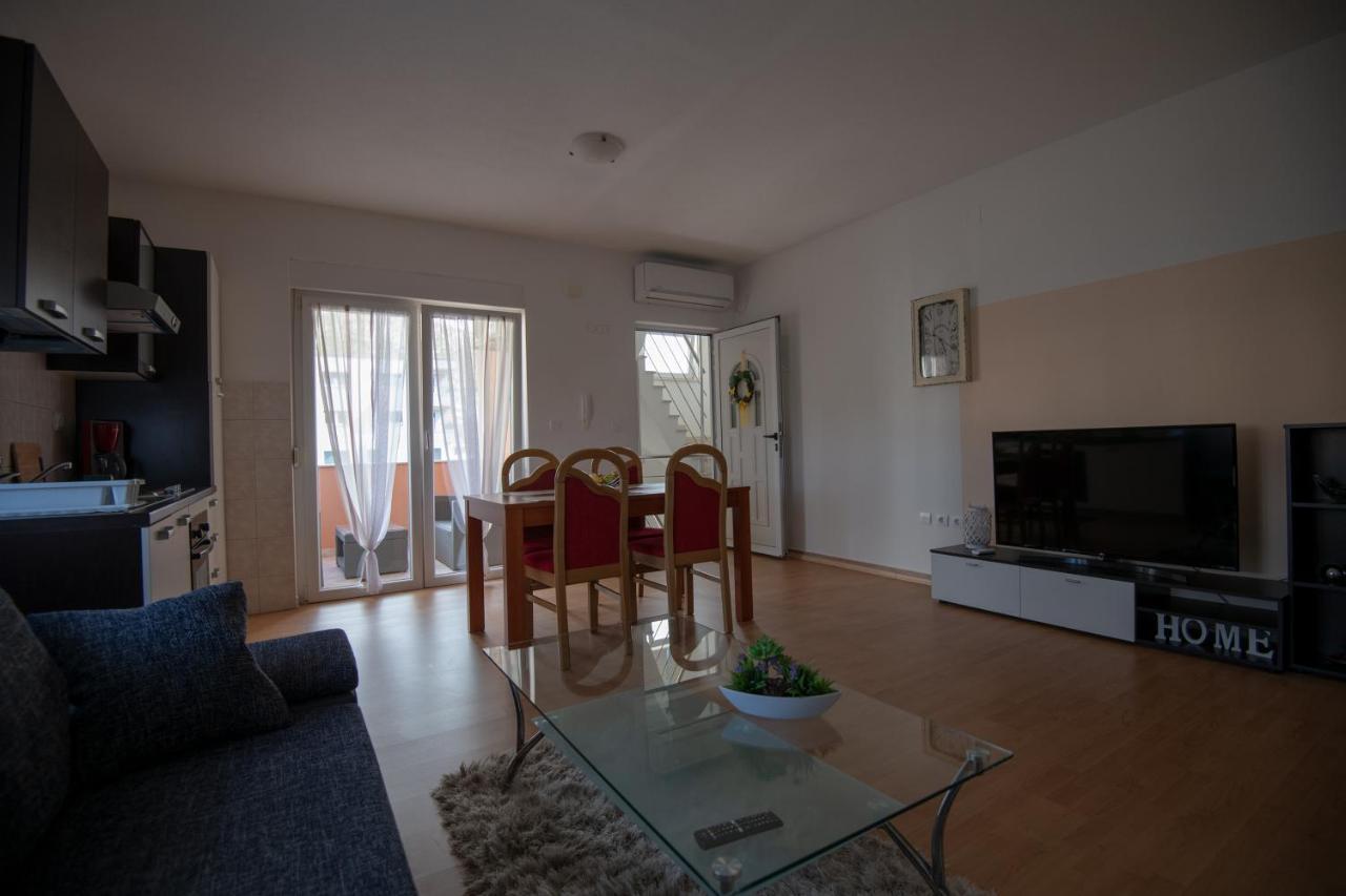 Apartments Mamut トロギール エクステリア 写真