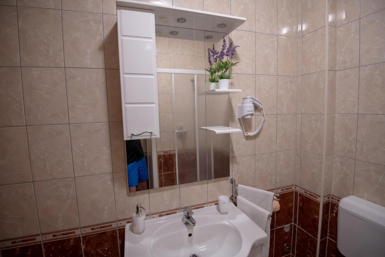 Apartments Mamut トロギール エクステリア 写真