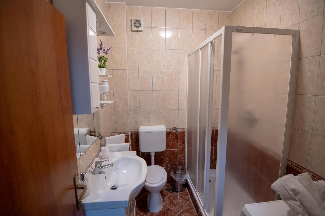 Apartments Mamut トロギール エクステリア 写真