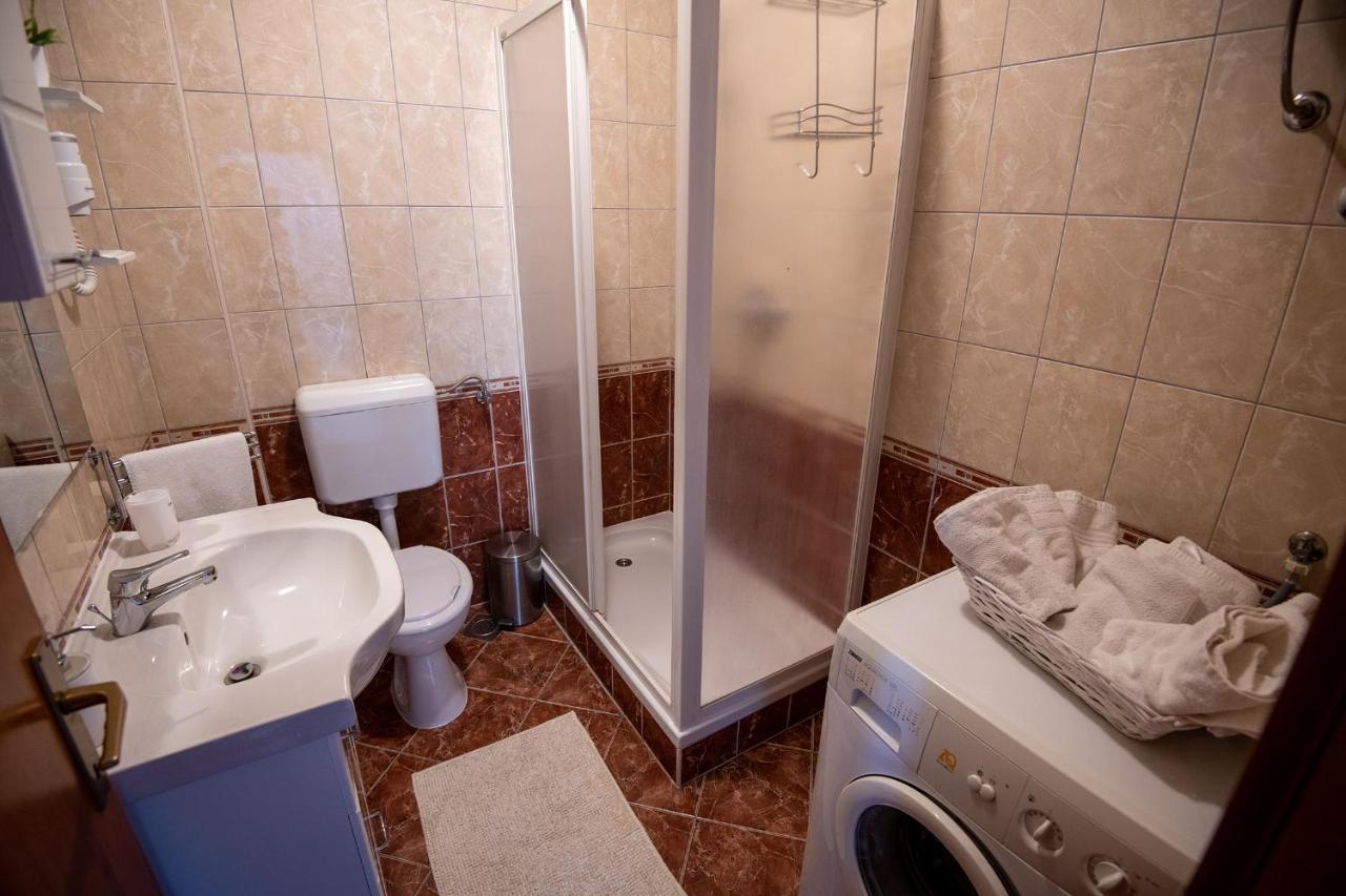 Apartments Mamut トロギール エクステリア 写真