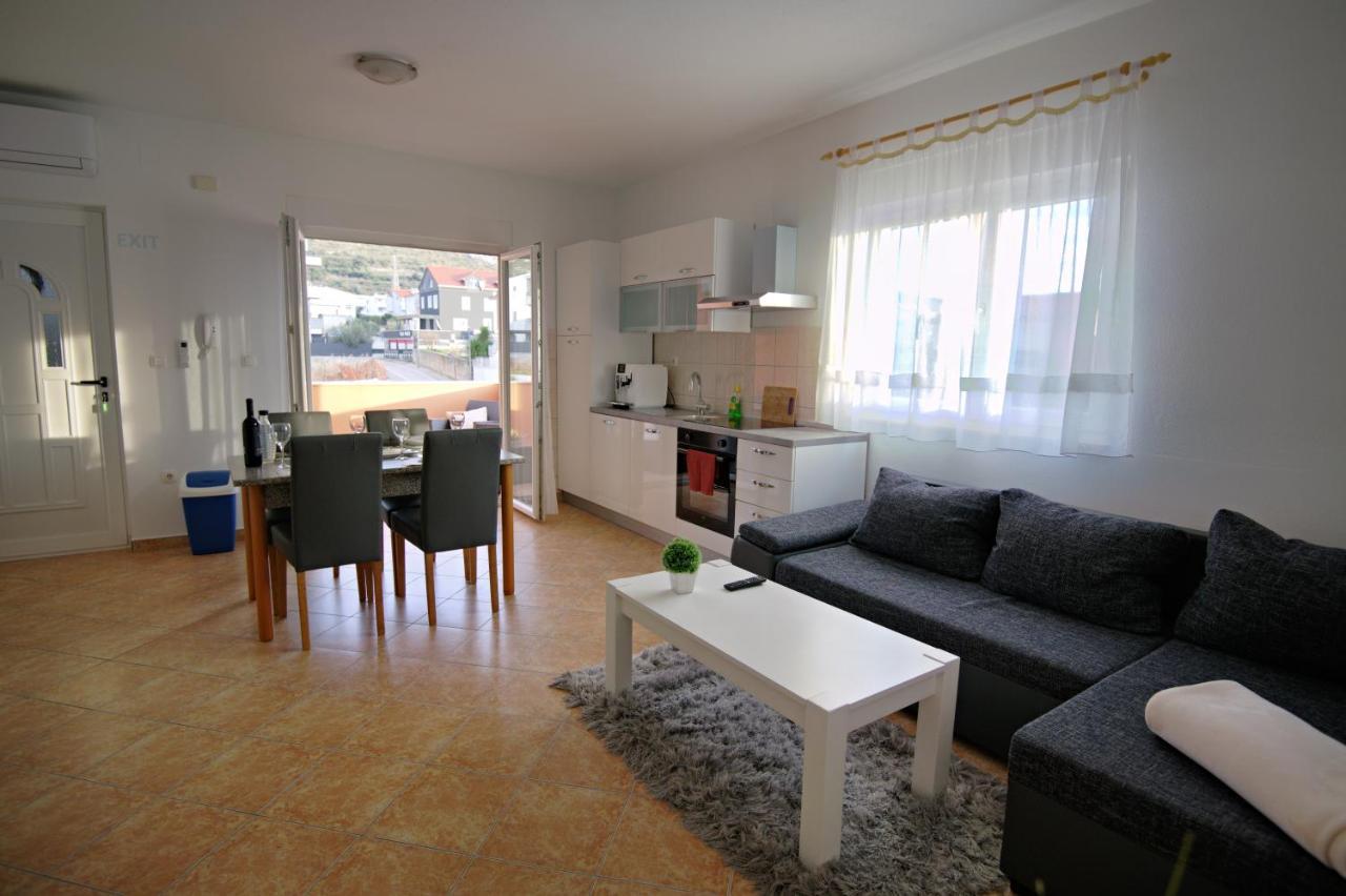 Apartments Mamut トロギール エクステリア 写真